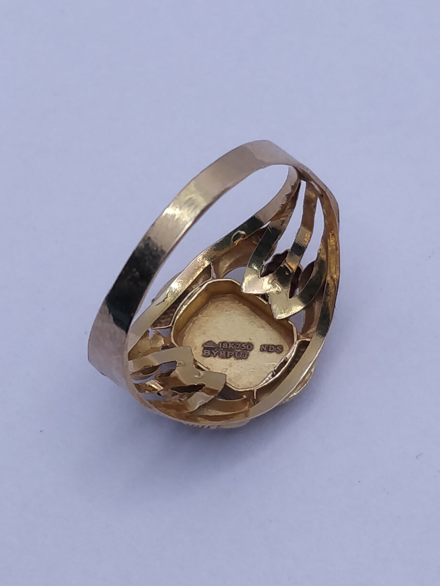 Minimal Gold Ring with Elegant Design | Purity 18 Carat | Weight 2.61G